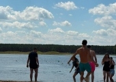 image-992421353584133